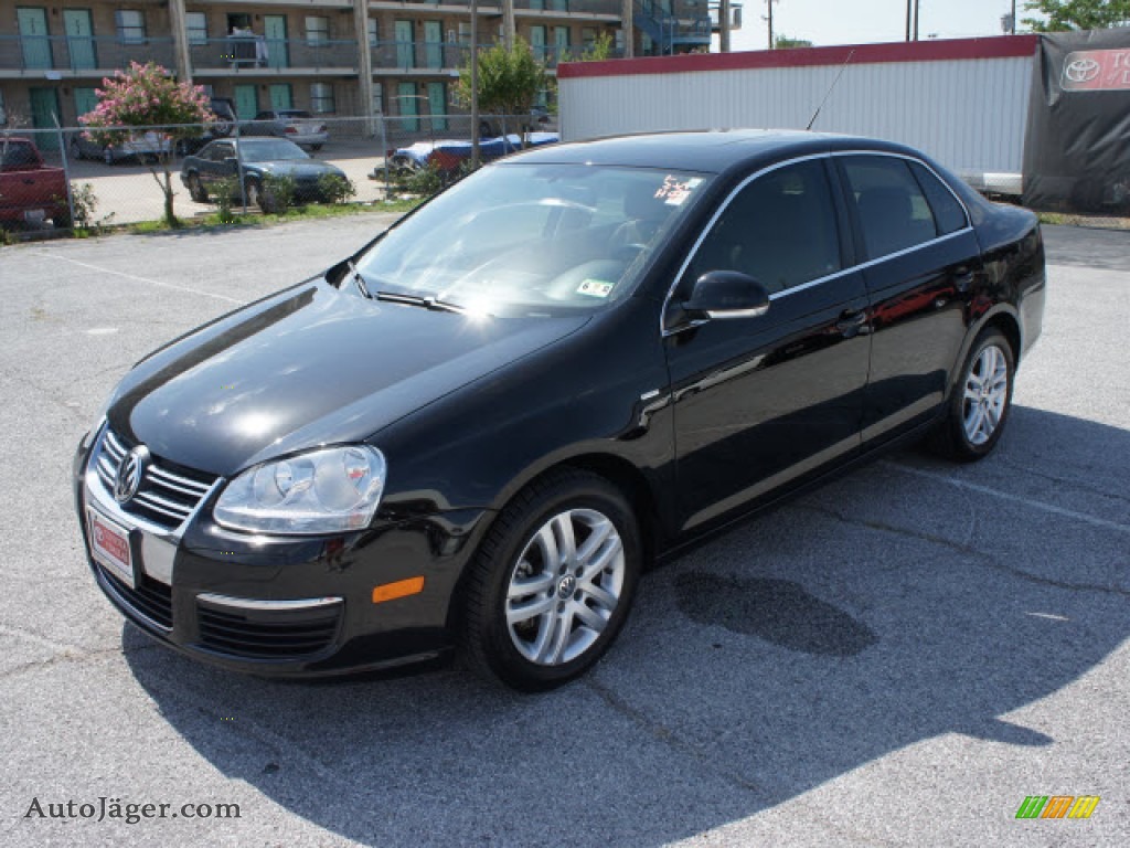 Black / Pure Beige Volkswagen Jetta Wolfsburg Edition Sedan