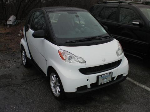 Crystal White 2009 Smart fortwo pure coupe Crystal White 2009 Smart fortwo pure coupe