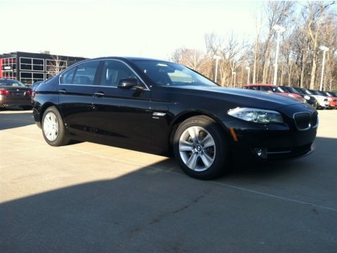 Black Sapphire Metallic 2012 BMW 5 Series 528i xDrive Sedan Black Sapphire Metallic 2012 BMW 5 Series 528i xDrive Sedan