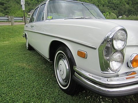 White 1972 Mercedes-Benz S Class 280 SE 4.5