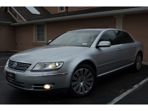 Reflex Silver Metallic 2005 Volkswagen Phaeton V8 4Motion Sedan