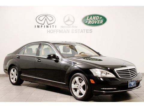 Black 2010 Mercedes-Benz S 550 4Matic Sedan Black 2010 Mercedes-Benz S 550 4Matic Sedan