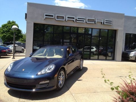 Dark Blue Metallic 2012 Porsche Panamera 4