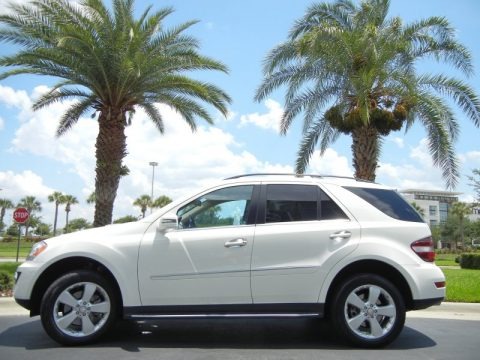 Arctic White 2011 Mercedes-Benz ML 350 Arctic White 2011 Mercedes-Benz ML 350