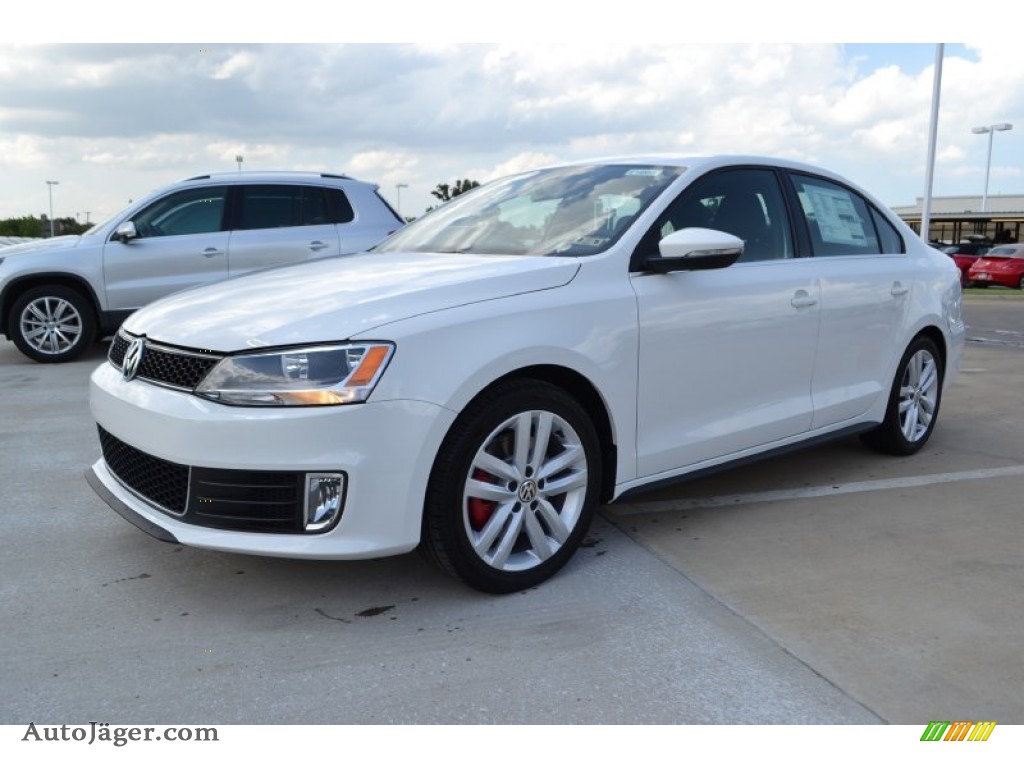 VW Jetta gli White