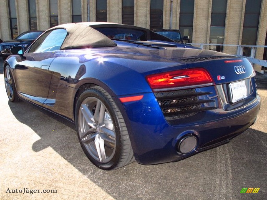 2014 R8 Spyder V8 - Estoril Blue Crystal Effect / Black photo #4