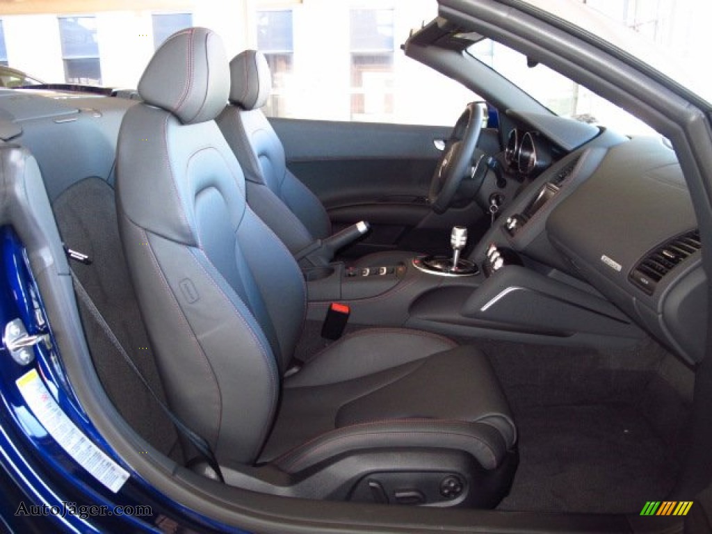 2014 R8 Spyder V8 - Estoril Blue Crystal Effect / Black photo #13