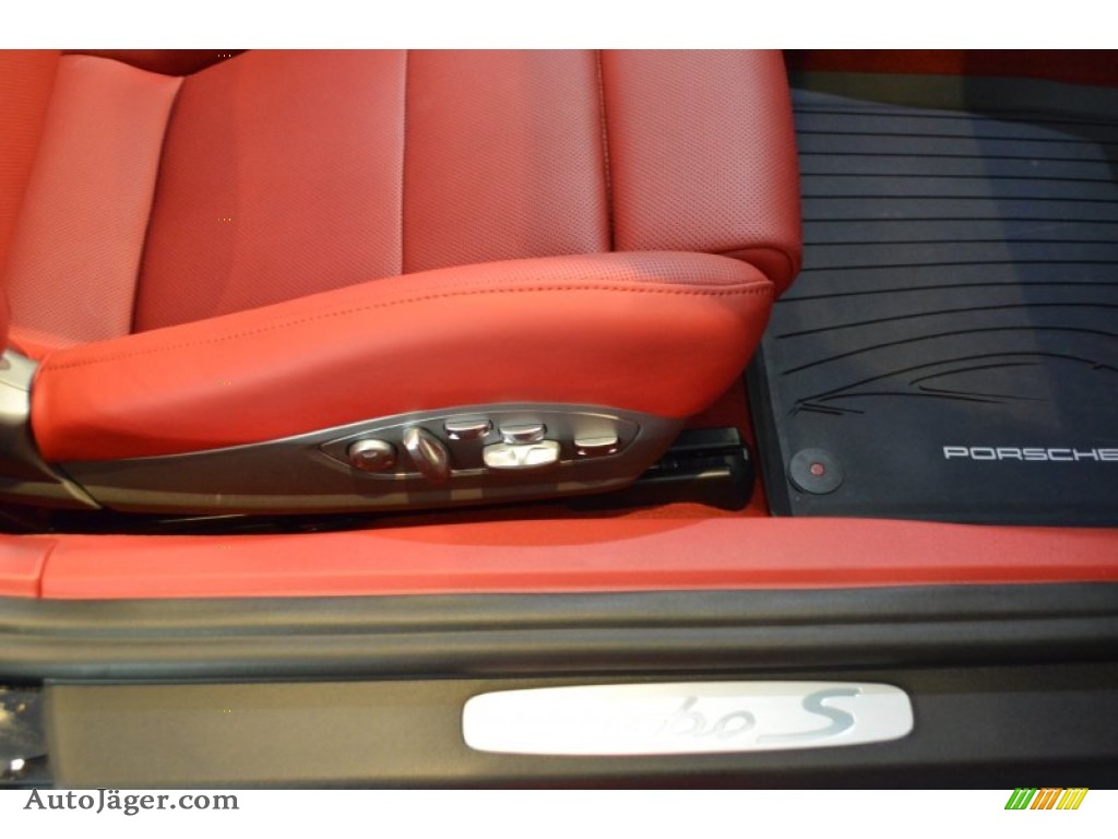 2014 911 Turbo S Coupe - Basalt Black Metallic / Carrera Red Natural Leather photo #34