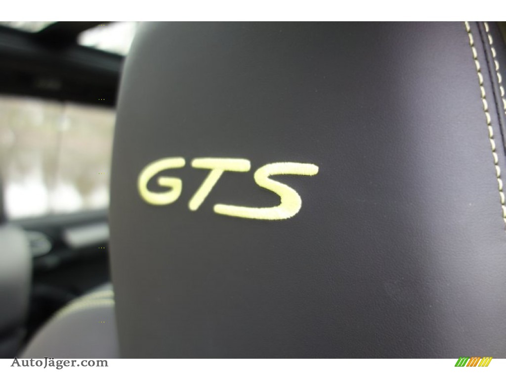 2014 Cayenne GTS - Peridot Metallic / GTS Black Leather/Alcantara w/Peridot photo #25