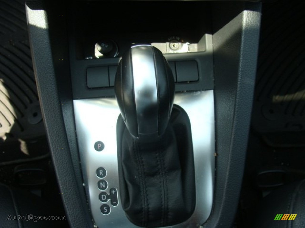2011 Jetta SE Sedan - Platinum Gray Metallic / Titan Black photo #11