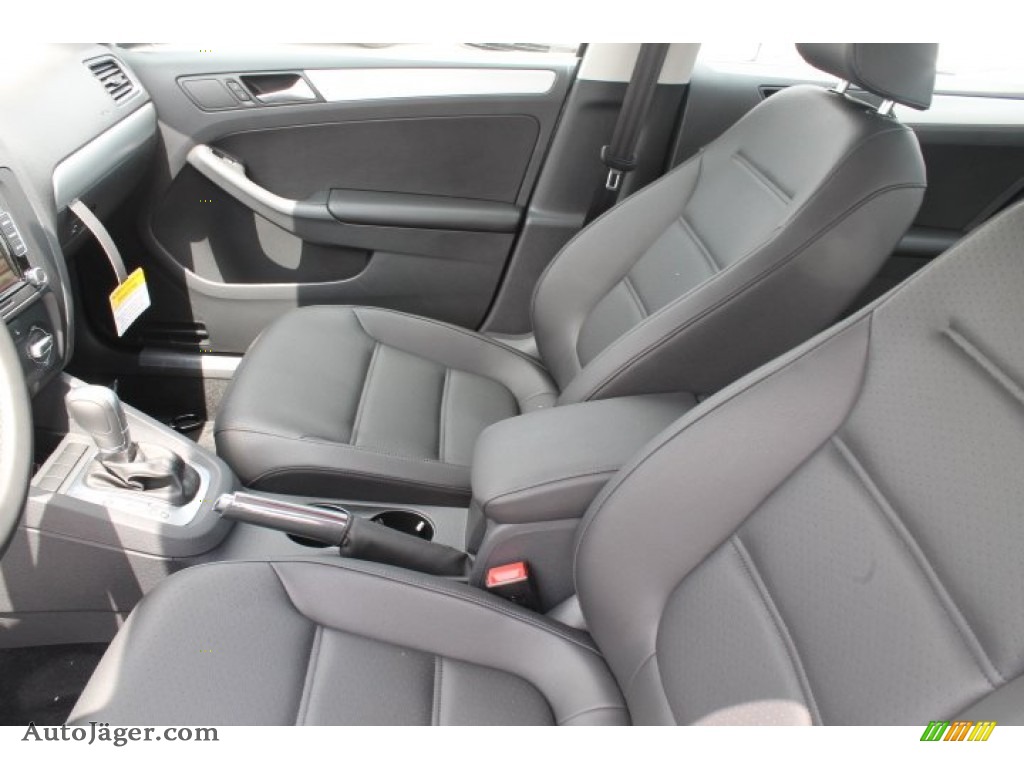 2014 Jetta SE Sedan - Platinum Gray Metallic / Titan Black photo #9