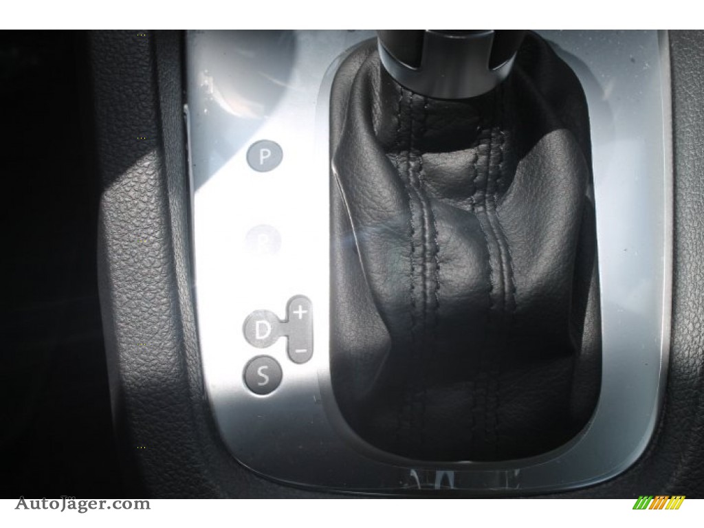 2014 Jetta SE Sedan - Platinum Gray Metallic / Titan Black photo #14