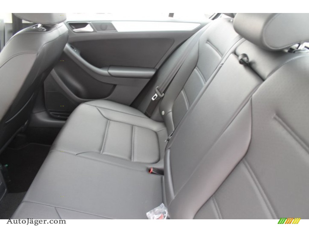 2014 Jetta SE Sedan - Platinum Gray Metallic / Titan Black photo #22
