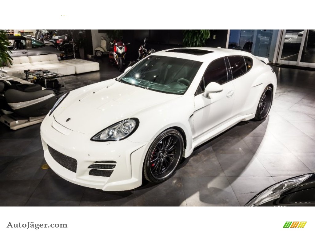 Carrara White / Black Porsche Panamera Turbo