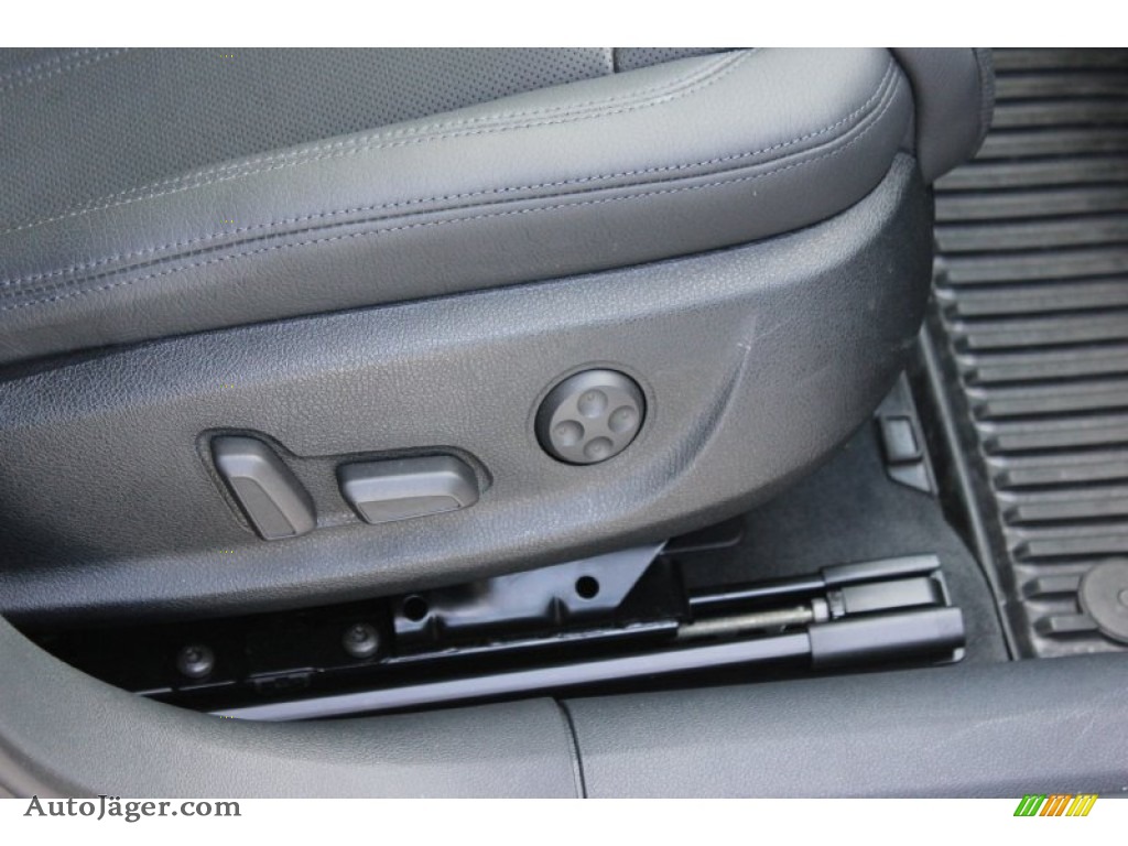 2013 A6 3.0T quattro Sedan - Quartz Gray Metallic / Black photo #48