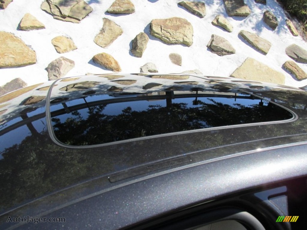 2015 5 Series 528i xDrive Sedan - Dark Graphite Metallic / Ivory White/Black photo #11