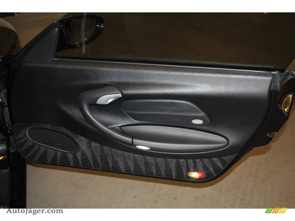 2003 911 Carrera Coupe - Black / Black photo #28