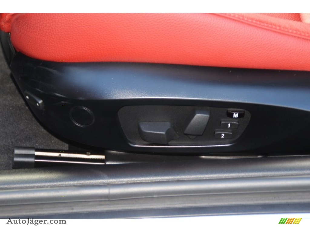 2011 3 Series 328i xDrive Coupe - Alpine White / Coral Red/Black Dakota Leather photo #13