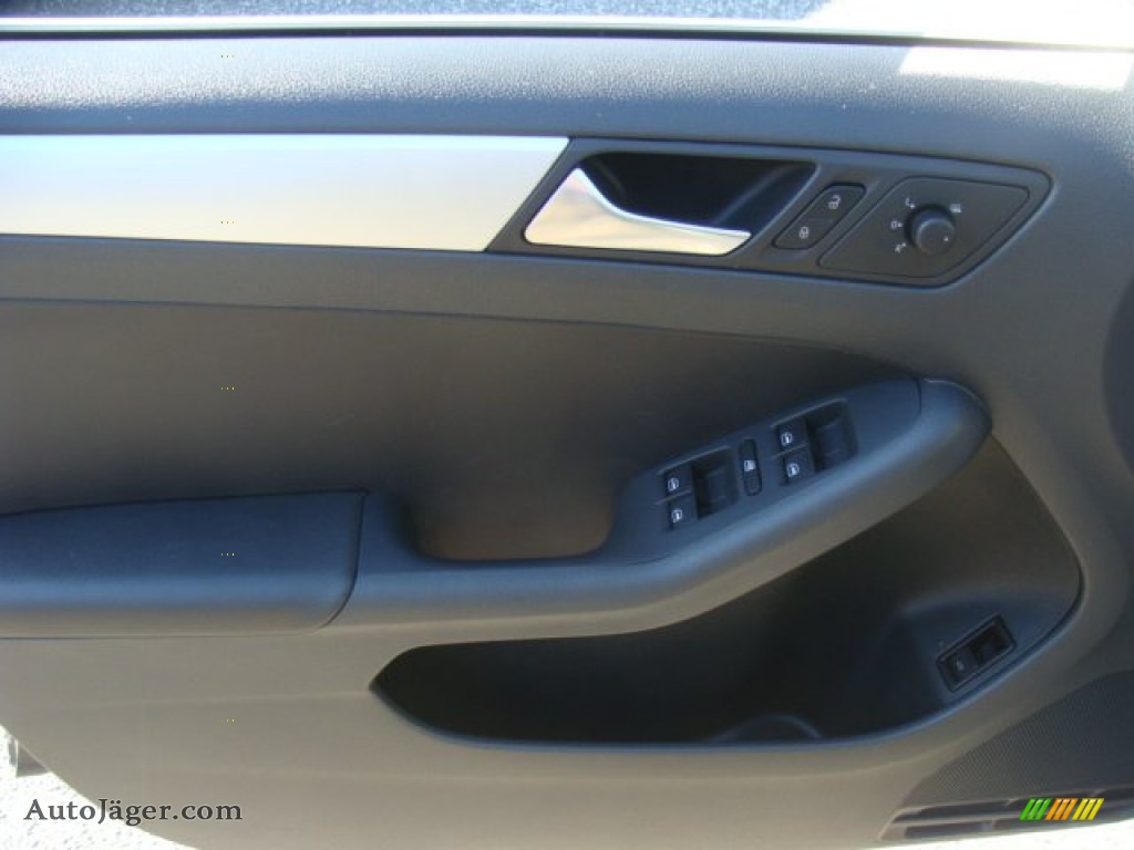 2011 Jetta SEL Sedan - Platinum Gray Metallic / Titan Black photo #12