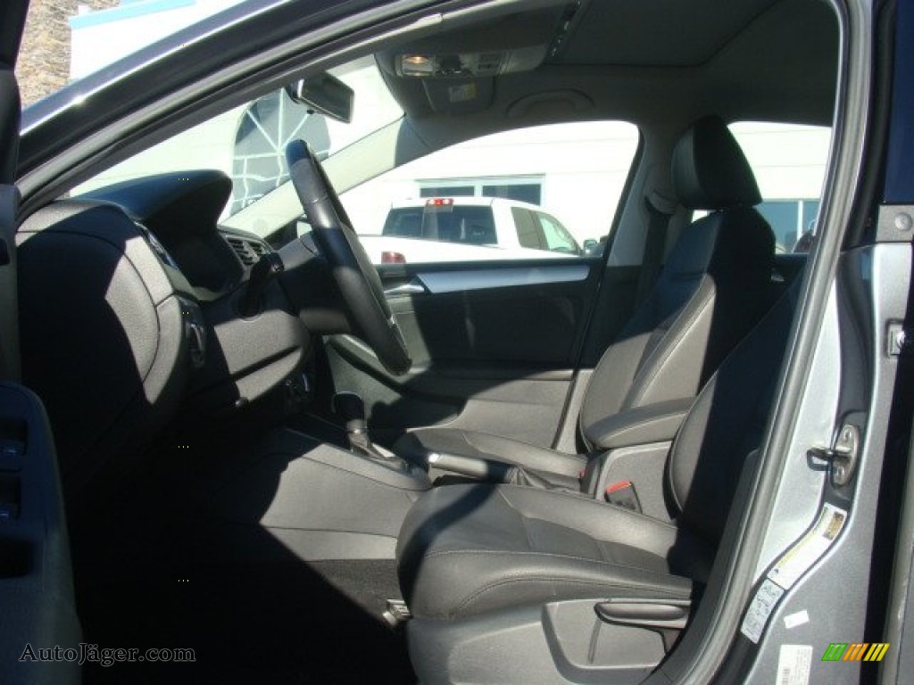 2011 Jetta SEL Sedan - Platinum Gray Metallic / Titan Black photo #14