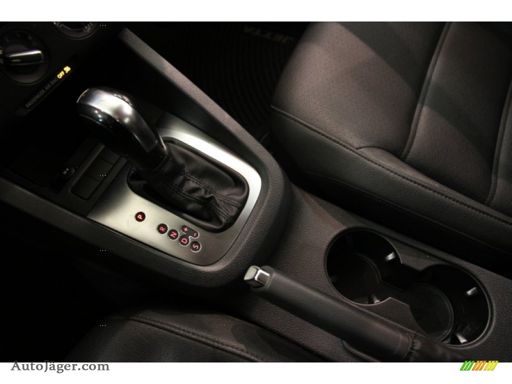 2012 Jetta SE Sedan - Platinum Gray Metallic / Titan Black photo #9